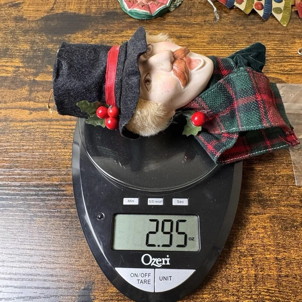 Vintage‎ Victorian Caroler Head Christmas Ornament Top Hat Plaid Scarf Singing
